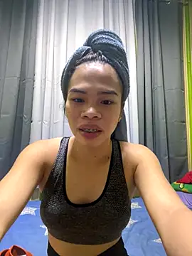 Snapshot of kierra_fox chatting on November 2025 09:31:02 AM kierra fox online show from November 2025 09:31:02 AM