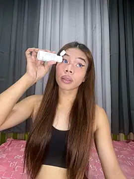 Snapshot of kierra_fox chatting on November 2025 03:03:02 PM kierra fox online show from November 2025 03:03:02 PM