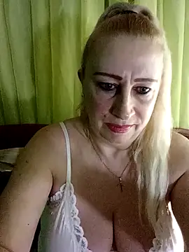 Esenia505 online show from March 2026 05:02:02 AM