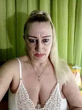 Esenia505 online show from April 2026 02:26:02 AM