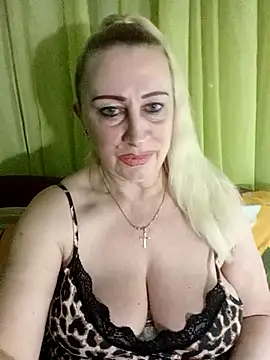 Esenia505 online show from April 2026 02:56:01 PM