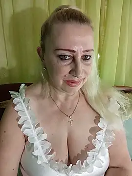 Esenia505 online show from June 2026 12:22:01 PM