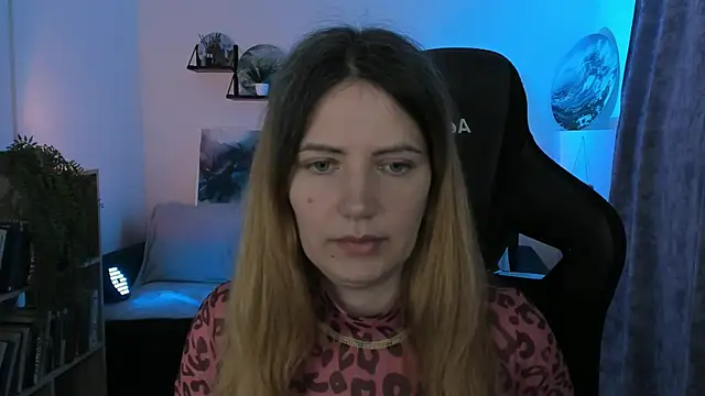 Snapshot of AleksaLaurent chatting on December 2025 08:45:01 AM AleksaLaurent online show from December 2025 08:45:01 AM