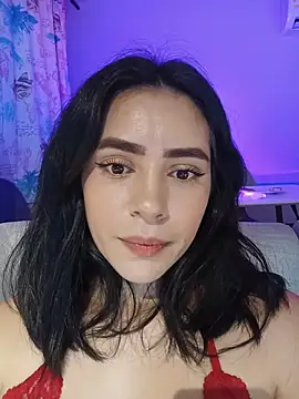 Snapshot of Sara-215 chatting on May 2026 05:46:02 AM Sara-215 online show from May 2026 05:46:02 AM