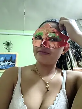 Snapshot of DesiBomb_ chatting on October 2025 01:35:02 PM DesiBomb online show from October 2025 01:35:02 PM