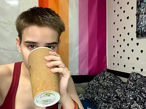 Kim Ray online show from October 2025 02:07:01 PM