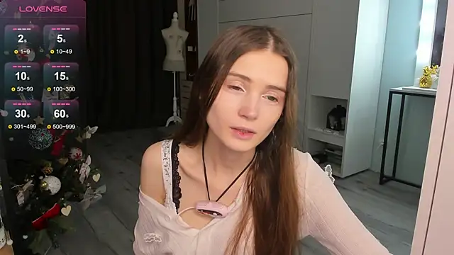 Hana Flo  online show from January 2026 02:32:01 PM