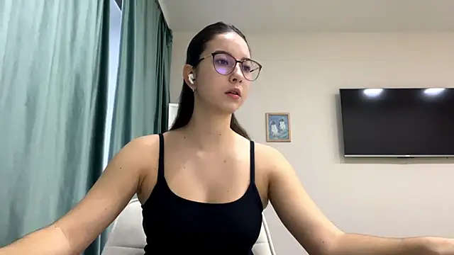 Snapshot of Allisgree chatting on December 2025 07:48:01 AM Allisgree online show from December 2025 07:48:01 AM