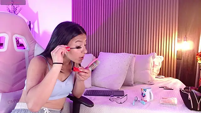 Snapshot of Skay_bluee chatting on November 2025 03:03:02 PM Skay bluee online show from November 2025 03:03:02 PM