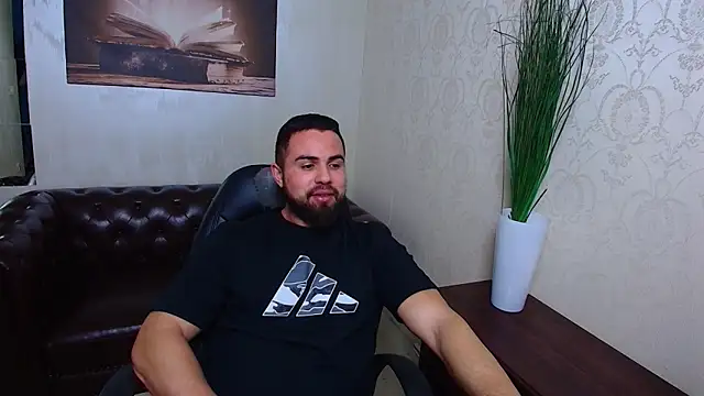 HayesWood online show from February 2026 05:56:01 AM