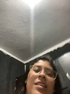 Jimenaa ink online show from November 2025 04:34:01 AM