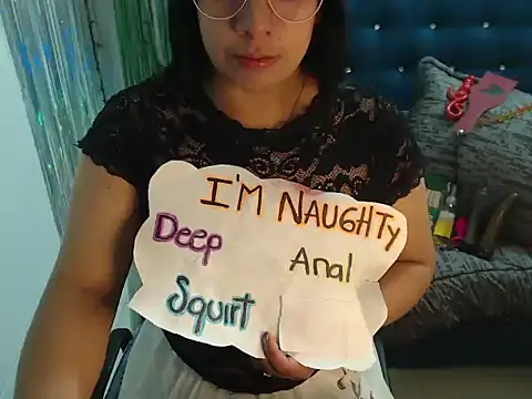 Snapshot of Alanafire chatting on October 2025 01:34:01 PM Alanafire online show from October 2025 01:34:01 PM