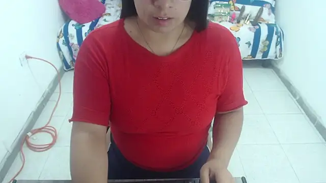 Snapshot of Alanafire chatting on November 2025 01:44:02 PM Alanafire online show from November 2025 01:44:02 PM