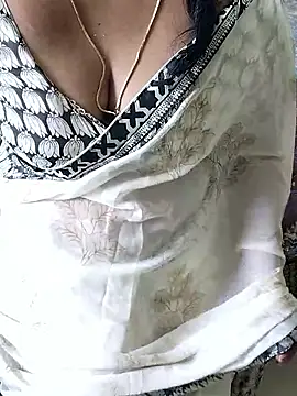 Snapshot of tamil_chitra12 chatting on November 2025 05:23:02 AM tamil chitra12 online show from November 2025 05:23:02 AM