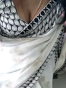 Snapshot of tamil_chitra12 chatting on December 2025 05:49:02 AM tamil chitra12 online show from December 2025 05:49:02 AM