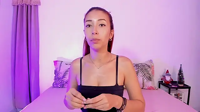 Snapshot of julialex_ chatting on November 2025 07:02:01 PM julialex online show from November 2025 07:02:01 PM