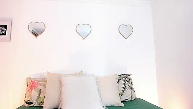 julialex  online show from March 2026 06:59:01 PM