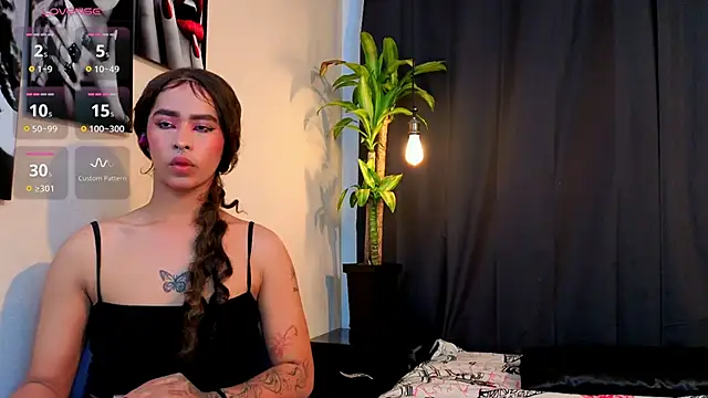 Snapshot of Flor_Gil chatting on November 2025 04:01:01 AM Flor Gil online show from November 2025 04:01:01 AM