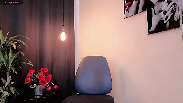 Snapshot of Flor_Gil chatting on December 2025 03:16:02 AM Flor Gil online show from December 2025 03:16:02 AM