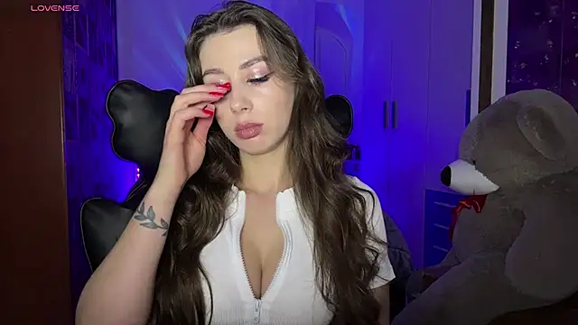 Snapshot of SweetCherry__N chatting on December 2025 10:16:01 PM SweetCherry N online show from December 2025 10:16:01 PM