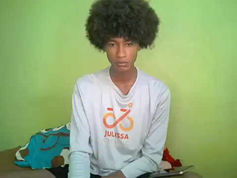 skinniyGabriel online show from December 2025 05:21:02 PM