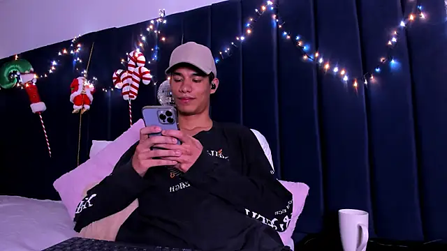 michael vidal online show from December 2025 03:59:02 AM