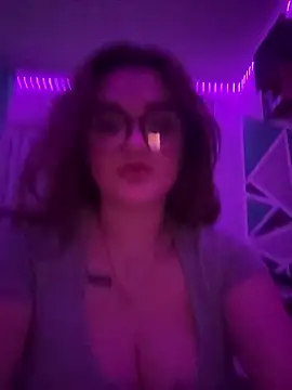 Diana Blum online show from November 2025 06:51:01 PM