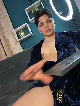 Snapshot of pinksmile_1 chatting on March 2026 03:39:02 AM pinksmile 1 online show from March 2026 03:39:02 AM