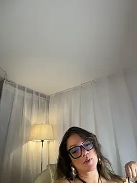 Snapshot of best_secret chatting on May 2026 11:15:02 AM best secret online show from May 2026 11:15:02 AM