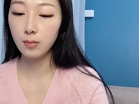 Snapshot of ella55-- chatting on November 2025 05:05:01 AM ella55-- online show from November 2025 05:05:01 AM