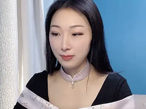 Snapshot of ella55-- chatting on November 2025 01:05:01 AM ella55-- online show from November 2025 01:05:01 AM