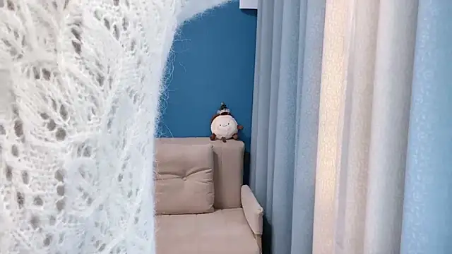 Snapshot of ella55-- chatting on December 2025 01:12:02 AM ella55-- online show from December 2025 01:12:02 AM