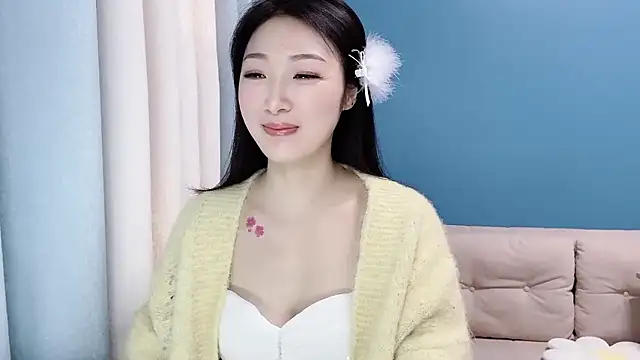 Snapshot of ella55-- chatting on January 2026 01:08:02 AM ella55-- online show from January 2026 01:08:02 AM