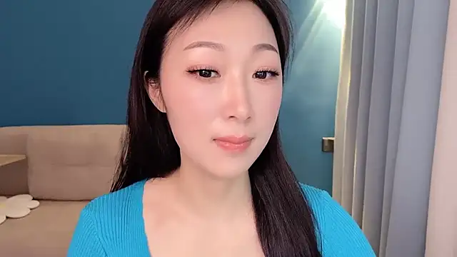 Snapshot of ella55-- chatting on March 2026 01:10:02 AM ella55-- online show from March 2026 01:10:02 AM