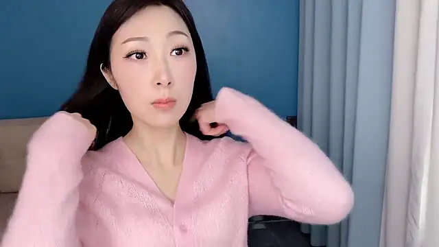 Snapshot of ella55-- chatting on March 2026 01:11:02 AM ella55-- online show from March 2026 01:11:02 AM