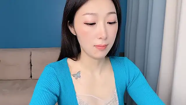 Snapshot of ella55-- chatting on April 2026 01:06:02 AM ella55-- online show from April 2026 01:06:02 AM