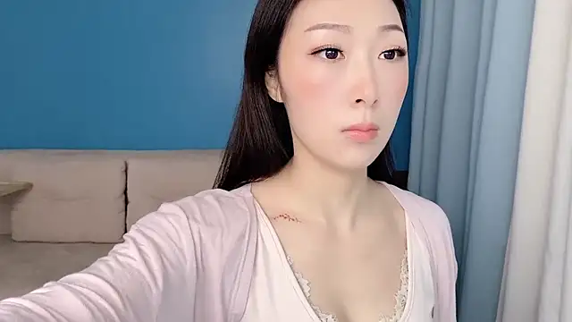 Snapshot of ella55-- chatting on April 2026 01:03:01 AM ella55-- online show from April 2026 01:03:01 AM