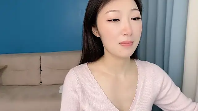 Snapshot of ella55-- chatting on April 2026 05:40:02 AM ella55-- online show from April 2026 05:40:02 AM