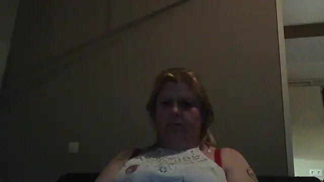 Sylviastar46 online show from February 2026 12:42:02 PM