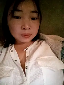 julybe online show from November 2025 04:57:01 AM