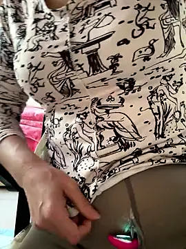 aniani11 online show from December 2025 06:52:01 AM