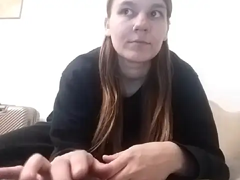 Snapshot of Zizi_Zuzu chatting on October 2025 08:31:01 PM Zizi Zuzu online show from October 2025 08:31:01 PM