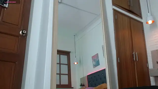 Andrew Foxx1 online show from December 2025 08:16:02 PM