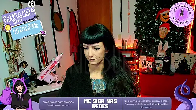 Snapshot of CarrieBurton chatting on November 2025 02:16:01 PM CarrieBurton online show from November 2025 02:16:01 PM