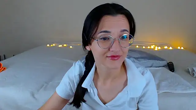 Dorotty  online show from November 2025 02:14:01 AM