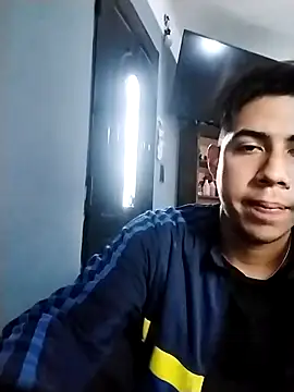 Snapshot of Fede26Zonasur chatting on November 2025 10:37:01 AM Fede26Zonasur online show from November 2025 10:37:01 AM