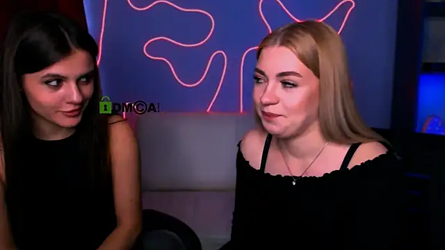 lisa dark  online show from May 2026 02:45:01 PM