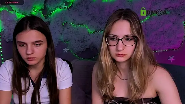 lisa dark  online show from May 2026 08:25:02 PM