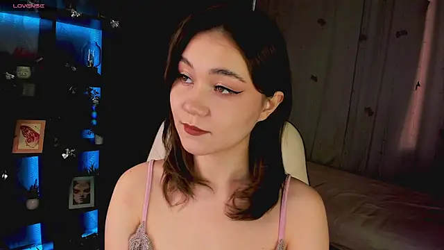 MistyLovia online show from March 2026 09:45:02 AM