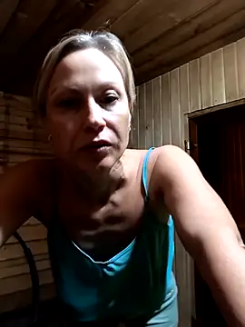 Elle Milfa online show from June 2026 01:23:01 PM